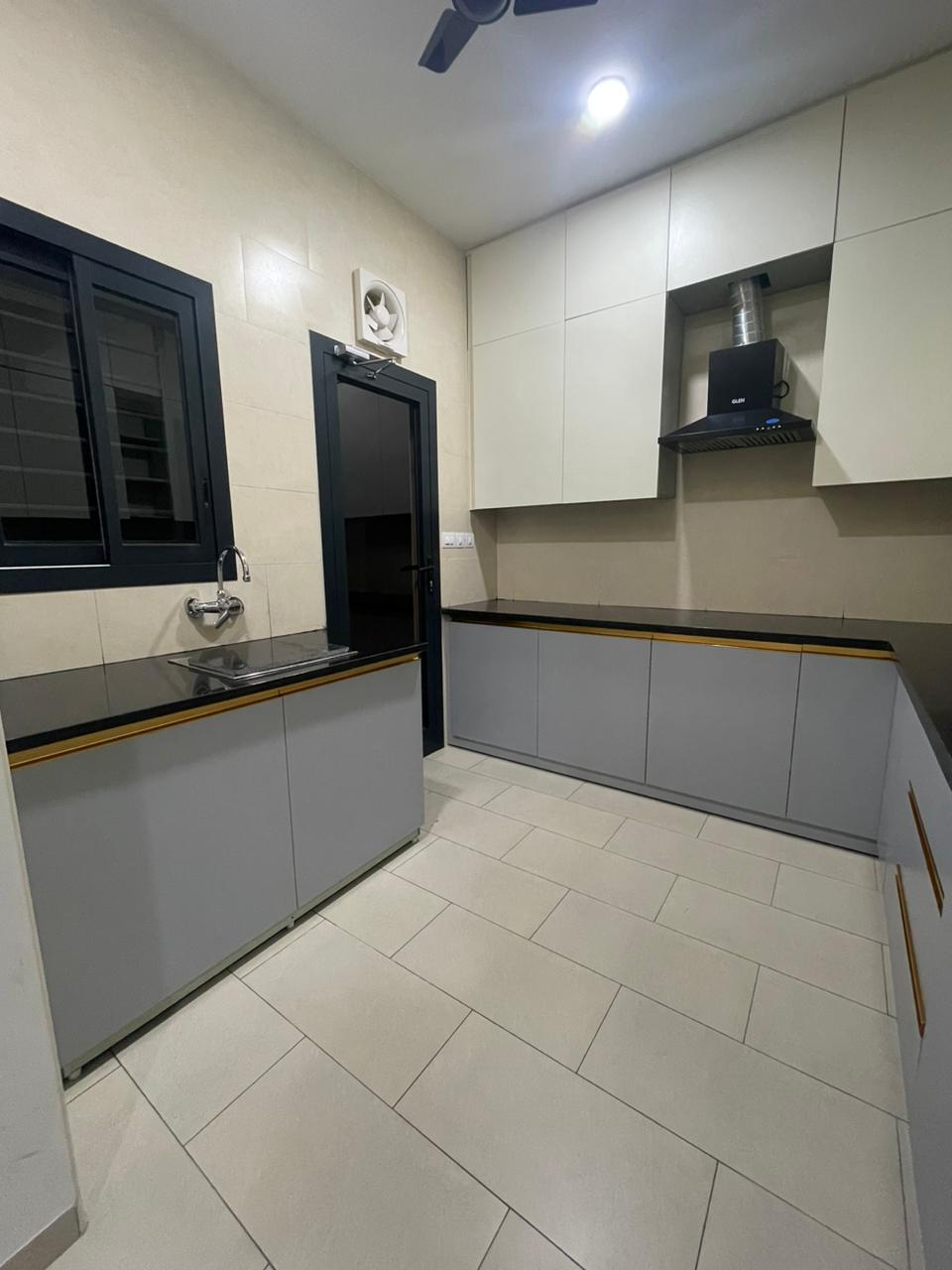 Kitchen 12